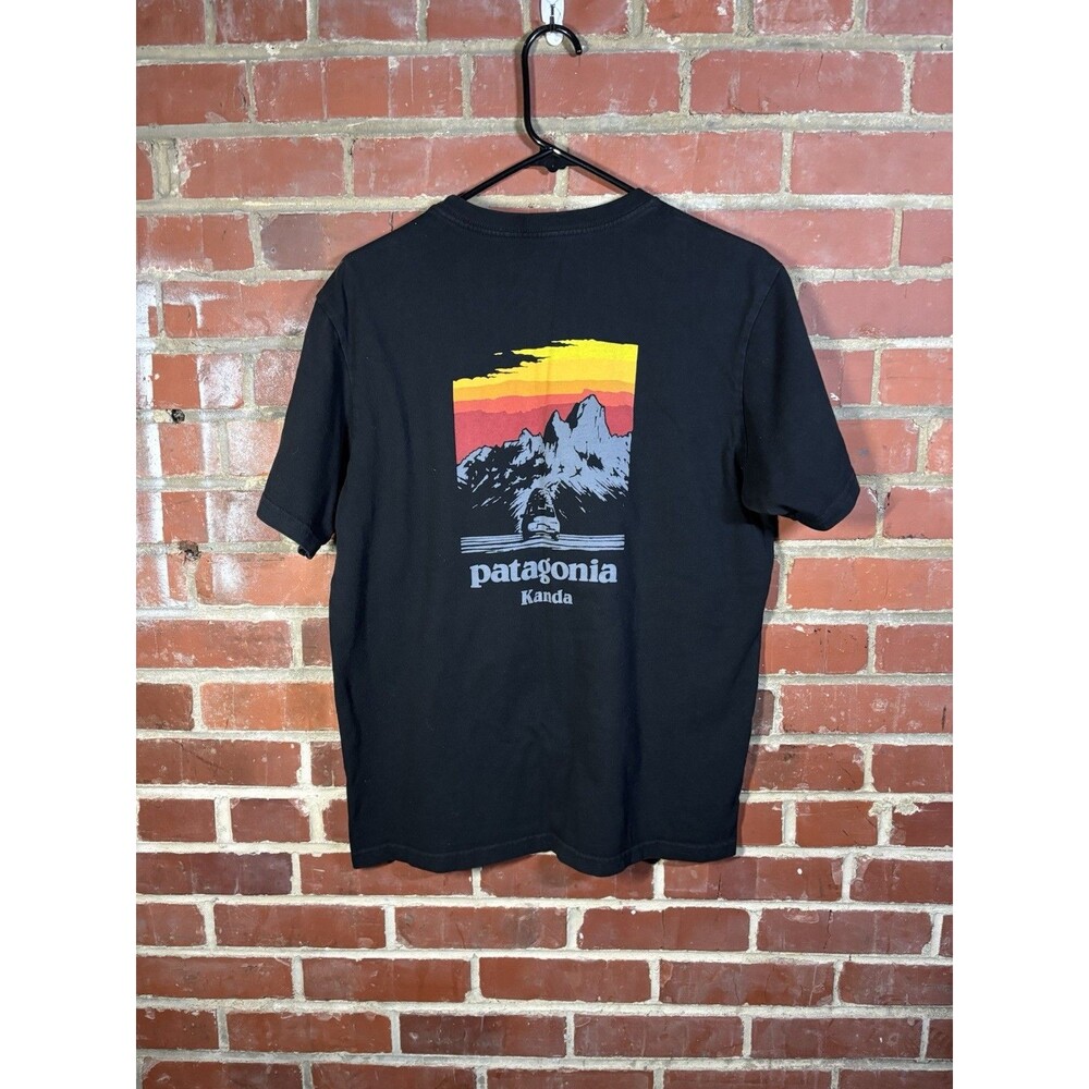 Patagonia Outdoor Car Design Kanda Japan Logo Organic Cotton USA Made Mens M
